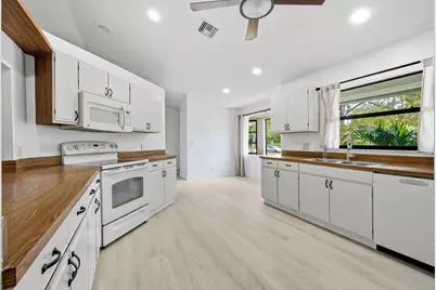 7380 155th Place N, Palm Beach Gardens, FL 33418 - Photo 7