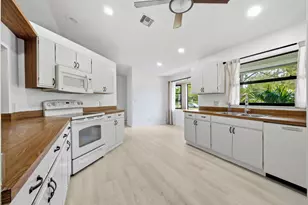 7380 155th Pl N, Palm Beach Gardens, FL 33418 - Photo 13