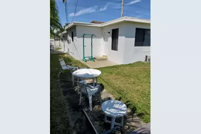 2460 NE 215th Street, Miami, FL 33180 - Photo 15