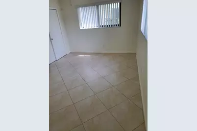 2460 NE 215th Street, Miami, FL 33180 - Photo 9