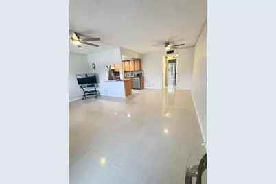 1036 Harwood D #1036, Deerfield Beach, FL 33442 - Photo 5