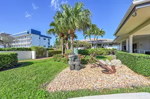 210 Captains Walk, Delray Beach, FL 33483 - Photo 11