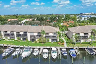 210 Captains Walk, Delray Beach, FL 33483 - Photo 15