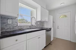 4628 Schall Rd, West Palm Beach, FL 33409 - Photo 9