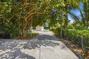 4628 Schall Rd, West Palm Beach, FL 33409 - Photo 21