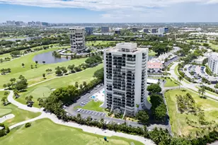 2000 Presidential Way, West Palm Beach, FL 33401 - Photo 1