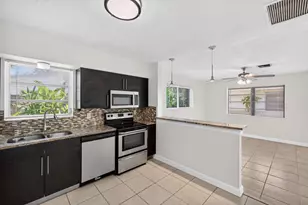 2500 SW 18th Terrace, Fort Lauderdale, FL 33315 - Photo 5