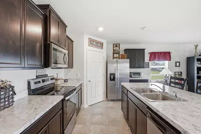 3300 Homestead Drive, Fort Pierce, FL 34945 - Photo 5