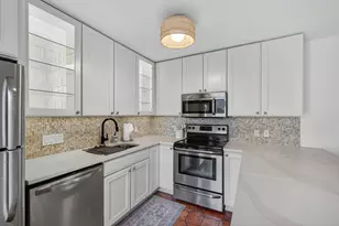 1700 Embassy Dr, West Palm Beach, FL 33401 - Photo 15