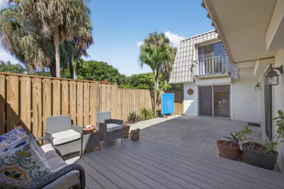 1700 Embassy Drive #103, West Palm Beach, FL 33401 - Photo 11
