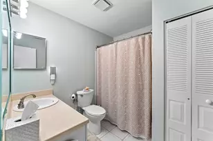 1382 SE Rivergreen Cir, Port Saint Lucie, FL 34952 - Photo 27