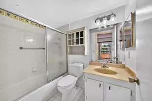 101 SW 132nd Way, Pembroke Pines, FL 33027 - Photo 15