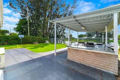 735 Hibiscus Drive, Royal Palm Beach, FL 33411 - Photo 21