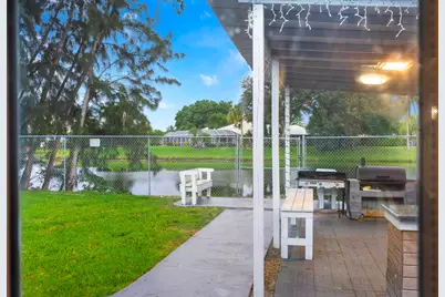 735 Hibiscus Drive, Royal Palm Beach, FL 33411 - Photo 11