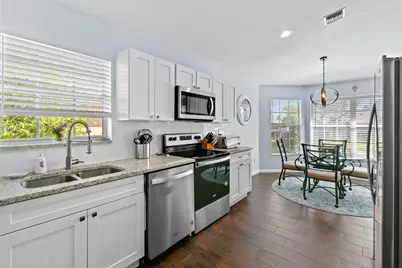 252 Legendary Circle, Palm Beach Gardens, FL 33418 - Photo 5