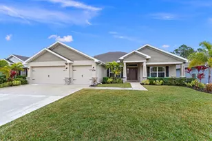 8324 Amalfi Cir, Fort Pierce, FL 34951 - Photo 7