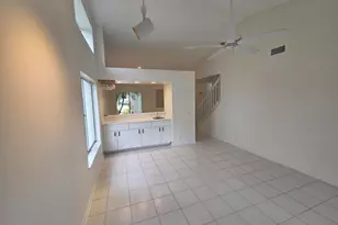 23157 Fountain View Dr, Boca Raton, FL 33433 - Photo 9