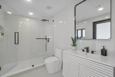 2708 NE 1st Avenue, Wilton Manors, FL 33334 - Photo 33