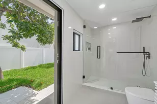 2708 NE 1st Ave., Wilton Manors, FL 33334 - Photo 33