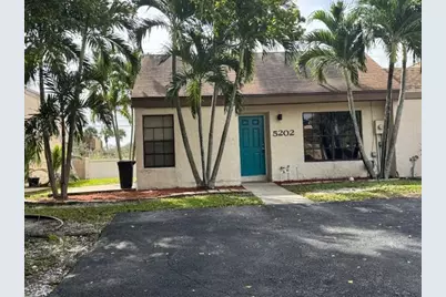 5202 Nutmeg Drive, Palm Beach Gardens, FL 33418 - Photo 3