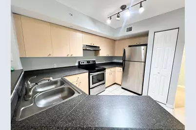 4021 San Marino Boulevard #202, West Palm Beach, FL 33409 - Photo 7