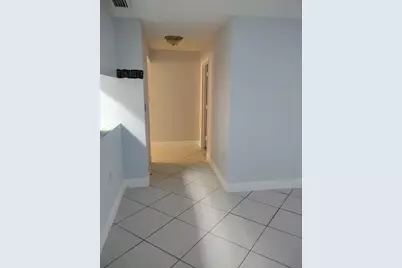 2313 N Congress Avenue #18, Boynton Beach, FL 33426 - Photo 7