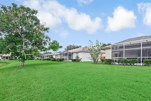 9636 Crescent View Dr N, Boynton Beach, FL 33437 - Photo 37