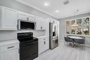 9636 Crescent View Dr N, Boynton Beach, FL 33437 - Photo 13