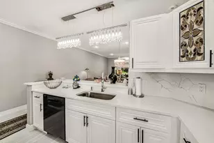 9636 Crescent View Dr N, Boynton Beach, FL 33437 - Photo 15