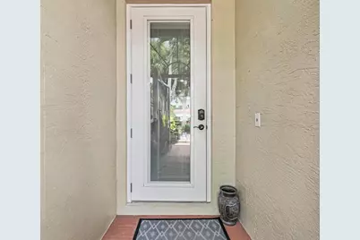 9636 Crescent View Drive N, Boynton Beach, FL 33437 - Photo 3