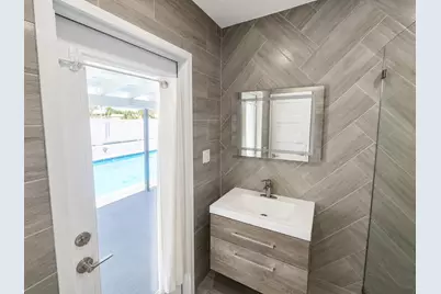 7120 SW 13th Street, Pembroke Pines, FL 33023 - Photo 13