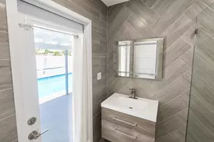 7120 SW 13th St, Pembroke Pines, FL 33023 - Photo 13