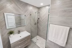 7120 SW 13th St, Pembroke Pines, FL 33023 - Photo 5