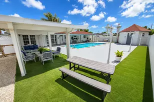 7120 SW 13th St, Pembroke Pines, FL 33023 - Photo 1