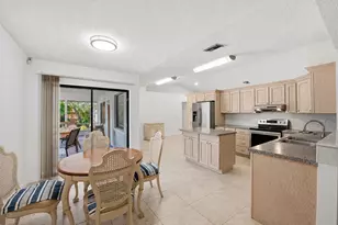 1081 Palama Way, Lantana, FL 33462 - Photo 9