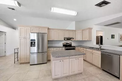 1081 Palama Way, Lantana, FL 33462 - Photo 7