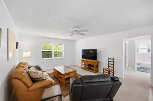 1081 Palama Way, Lantana, FL 33462 - Photo 11