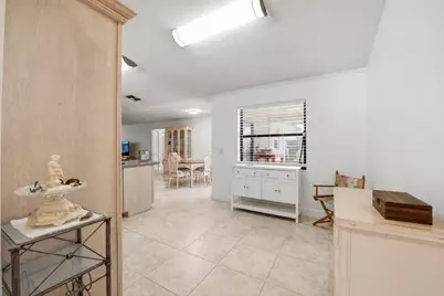 1081 Palama Way, Lantana, FL 33462 - Photo 5