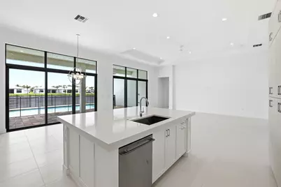 9008 Corsican Finch Court, Boynton Beach, FL 33473 - Photo 5
