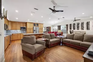5673 SE Inez Ave, Stuart, FL 34997 - Photo 9