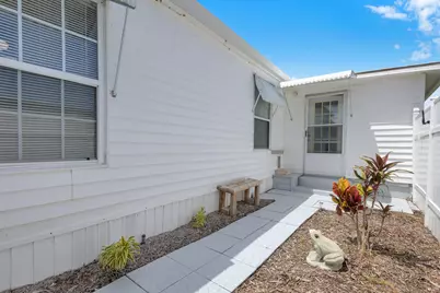 140 NE Pinelake Village Boulevard, Jensen Beach, FL 34957 - Photo 27