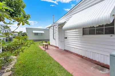 140 NE Pinelake Village Boulevard, Jensen Beach, FL 34957 - Photo 53