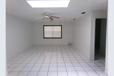 1380 SE Buckingham Terrace, Port Saint Lucie, FL 34952 - Photo 9