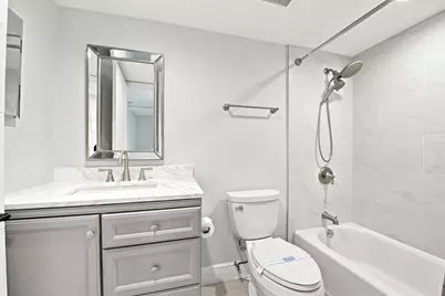 15492 Lakes Of Delray Boulevard #101, Delray Beach, FL 33484 - Photo 17