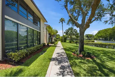 15492 Lakes Of Delray Boulevard #101, Delray Beach, FL 33484 - Photo 3