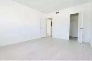 930 N 14th Ct, Hollywood, FL 33020 - Photo 3