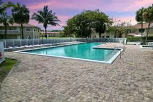 10008 Twin Lakes Dr, Coral Springs, FL 33071 - Photo 27