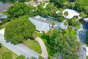 15 W High Point Rd, Sewalls Point, FL 34996 - Photo 11