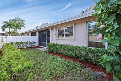 8055 Sweetbriar Way, Boca Raton, FL 33496 - Photo 17