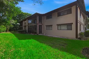 9412 S Belfort Cir, Tamarac, FL 33321 - Photo 21